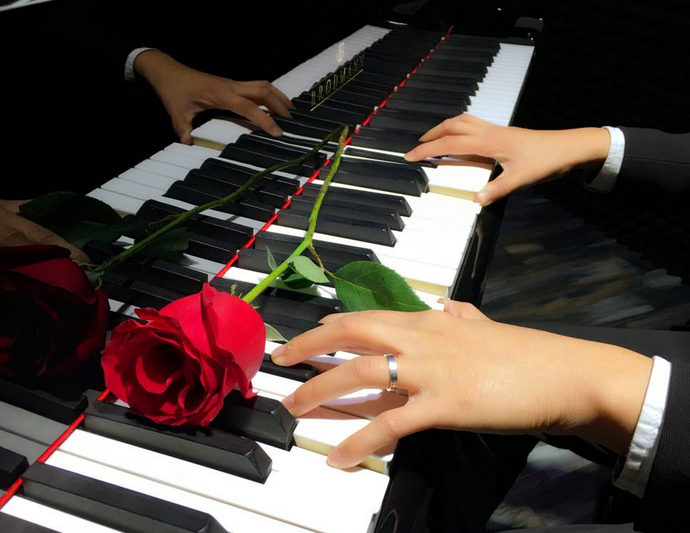 手卷钢琴对练习指法有帮助吗？